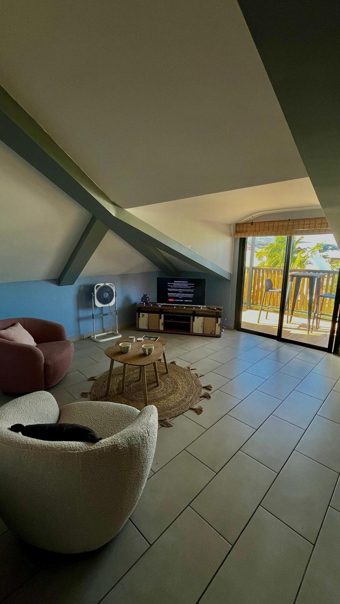 Tropical Suite - T2 Flamboyant - Saint-Pierre - 5Min De La Plage Dış mekan fotoğraf